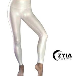 ZYIA Size 2 White Unicorn Lux 7/8 Inseam 24” :
Iridescent Sheen Holographic